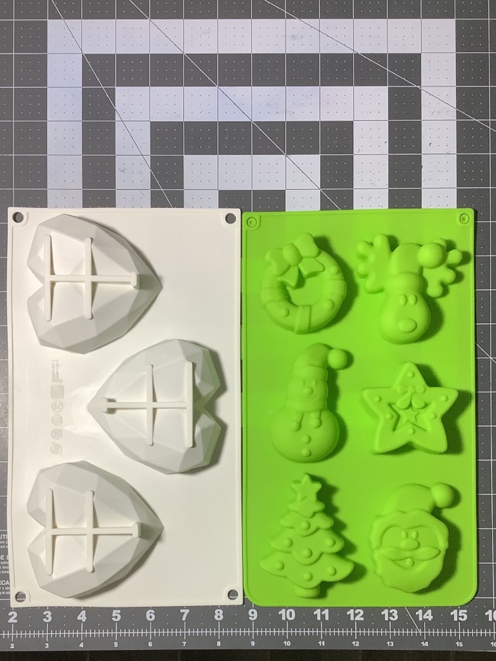 2 Silicone Molds